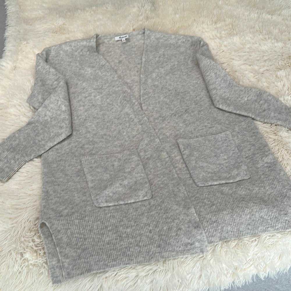 Madewell women’s wool Cardigan sweater sz M